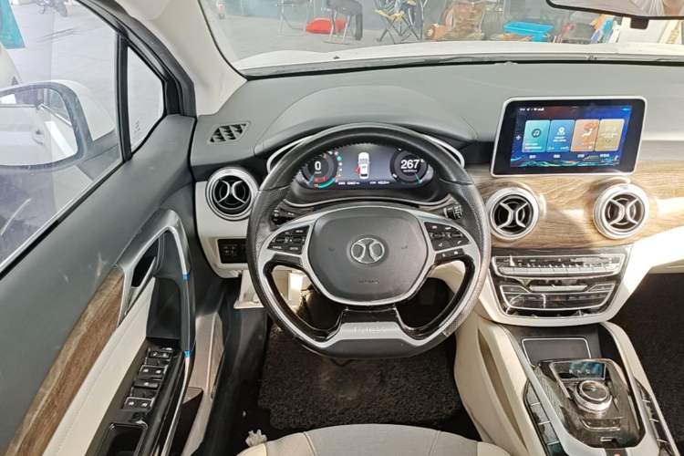 Used BAIC Beijing EU5 2018 R500 Smart Wind Edition Steering Wheel