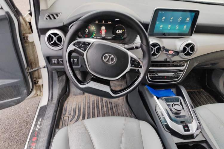 Used BAIC Beijing EU5 2018 R550 Smart Trend Edition Steering Wheel
