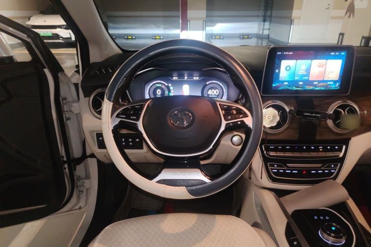Used BAIC Beijing EU5 2018 R500 Smart Edition Steering Wheel