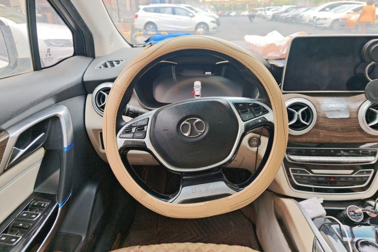 Used BAIC Beijing EU5 2018 R500 Smart Wind Edition Steering Wheel
