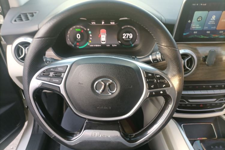 Used BAIC Beijing EU5 2018 R500 Smart Edition Steering Wheel
