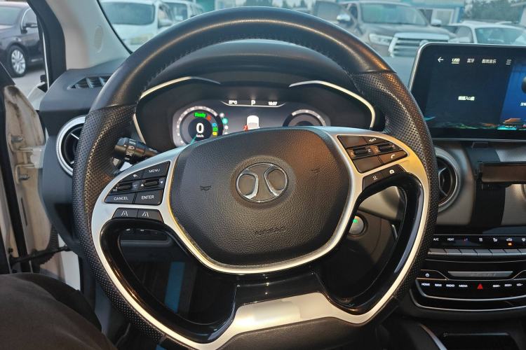 Used BAIC Beijing EU5 2018 R550 Smart Edition Steering Wheel