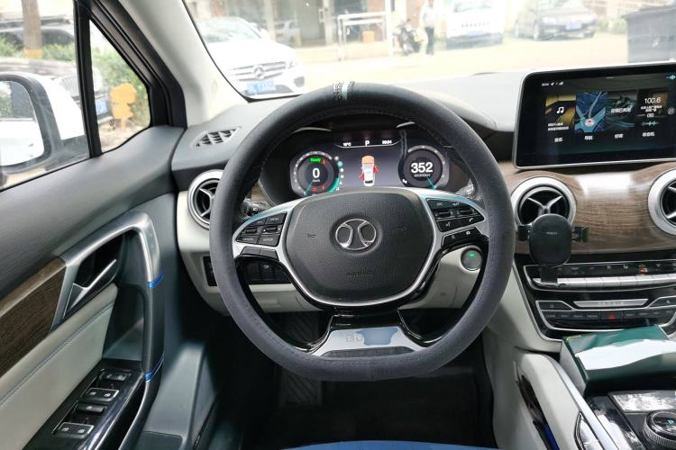 Used BAIC Beijing EU5 2018 R500 Smart Wind Edition Steering Wheel