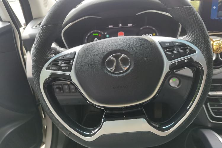 Used BAIC Beijing EU5 2018 R550 Smart Trend Edition Steering Wheel