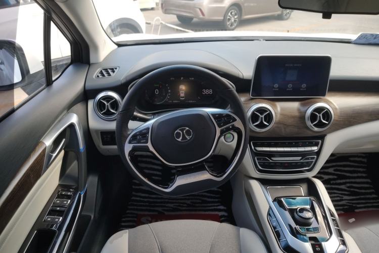 Used BAIC Beijing EU5 2018 R500 Smart Edition Steering Wheel