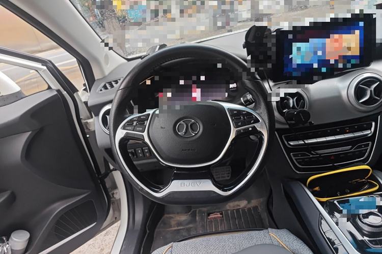 Used BAIC Beijing EU5 2018 R550 Smart Trend Edition Steering Wheel