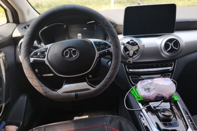 Used BAIC Beijing EU5 2018 R550 Smart Trend Edition Steering Wheel