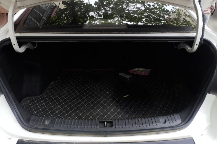 Used BAIC Beijing EU5 2018 R500 Smart Wind Edition Trunk
