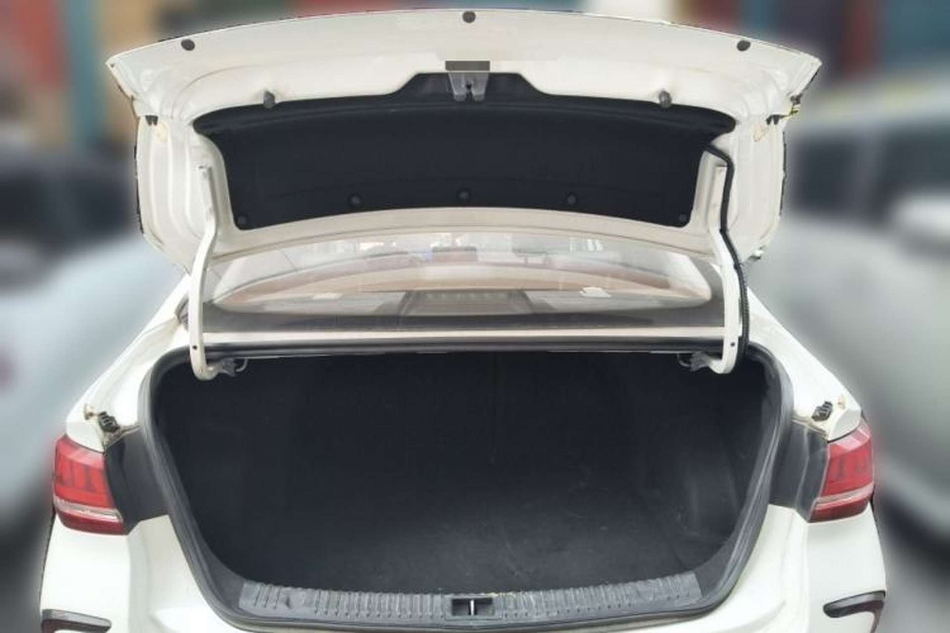 Used BAIC Beijing EU5 2018 R500 Smart Wind Edition Trunk