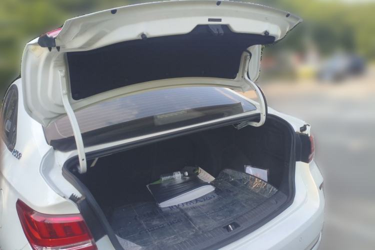 Used BAIC Beijing EU5 2018 R500 Smart Wind Edition Trunk
