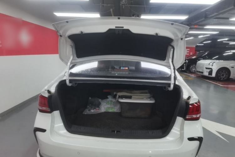 Used BAIC Beijing EU5 2018 R500 Smart Wind Edition Trunk