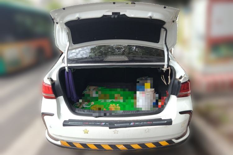 Used BAIC Beijing EU5 2018 R500 Smart Wind Edition Trunk