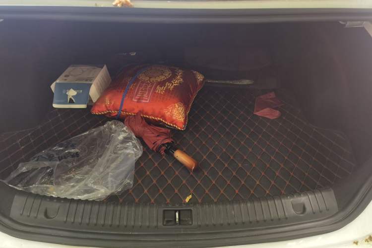 Used BAIC Beijing EU5 2018 R550 Smart Trend Edition Trunk