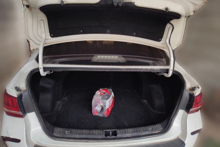 Used BAIC Beijing EU5 2018 R500 Smart Wind Edition Trunk