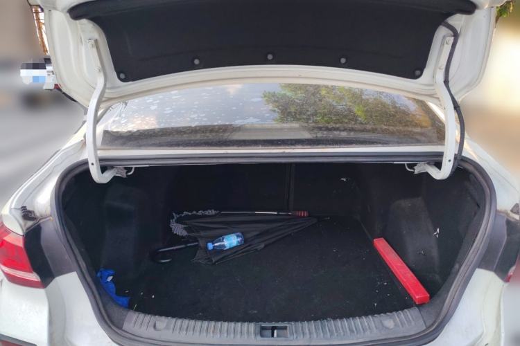 Used BAIC Beijing EU5 2018 R500 Smart Wind Edition Trunk