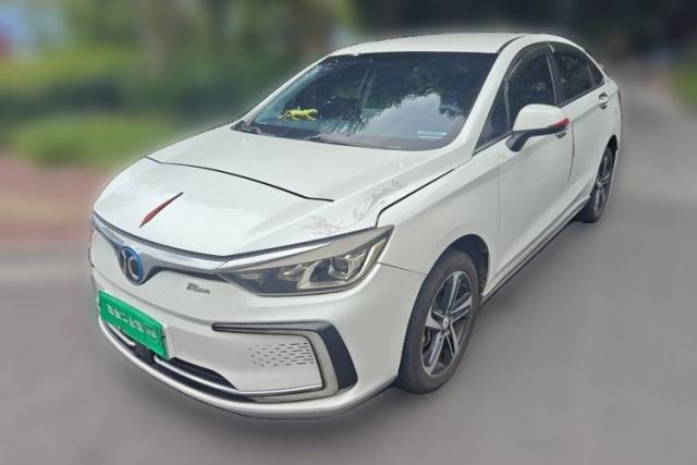 Ojetý BAIC Beijing EU5 2018 R500 Smart Wind Edition