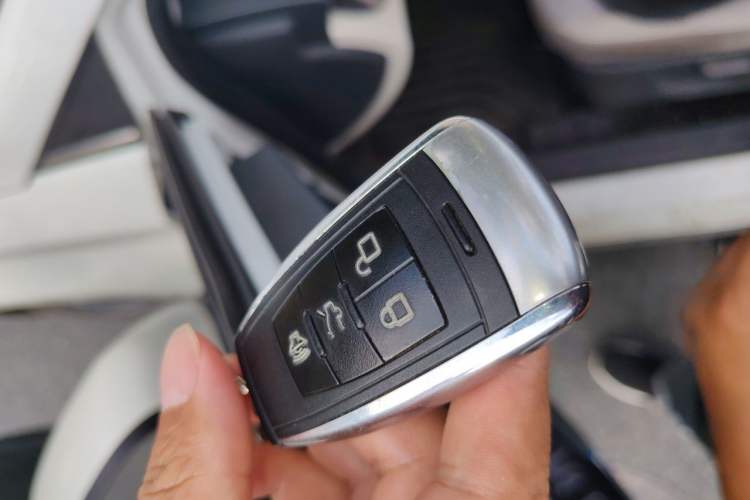 Used BAIC Beijing EU5 2018 R500 Smart Wind Edition Vehicle Key