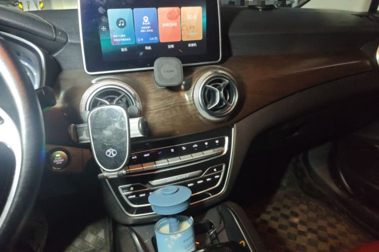 Used BAIC Beijing EU5 2019 R500 Smart Wind Edition Audio And AC Panel