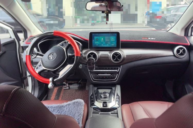 Used BAIC Beijing EU5 2019 R500 Smart Wind Edition Center Console