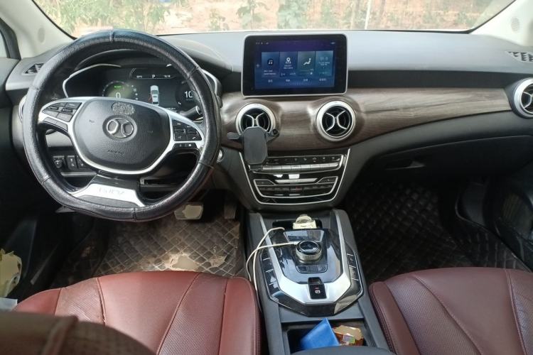 Used BAIC Beijing EU5 2019 R500 Smart Wind Edition Center Console