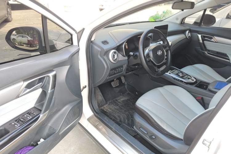 Used BAIC Beijing EU5 2019 R600 Smart Fashion Edition Driver Seat