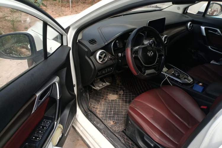 Used BAIC Beijing EU5 2019 R500 Smart Wind Edition Driver Seat
