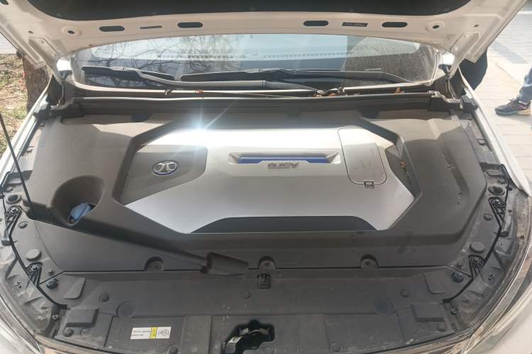 Used BAIC Beijing EU5 2019 R600 Smart Fashion Edition Engine Bay