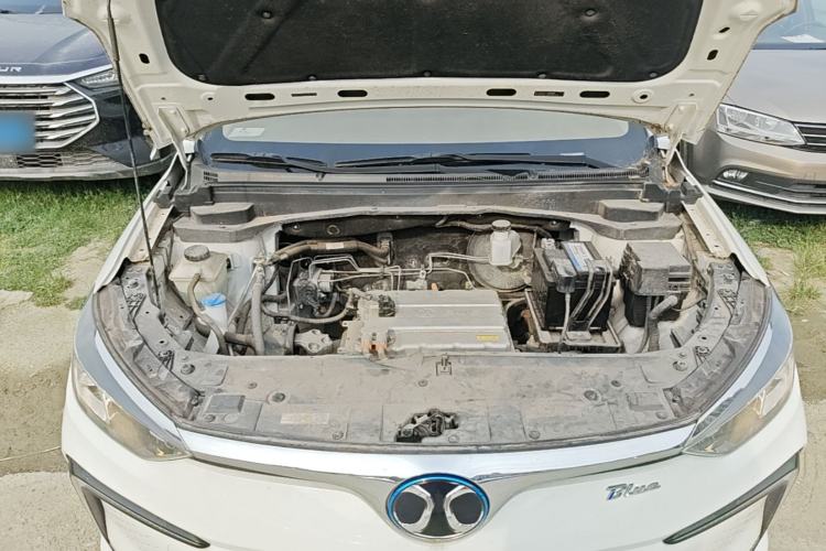 Used BAIC Beijing EU5 2019 R500 Smart Wind Edition Engine Bay