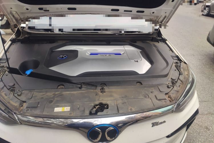 Used BAIC Beijing EU5 2019 R500 Smart Wind Edition Engine Bay Left