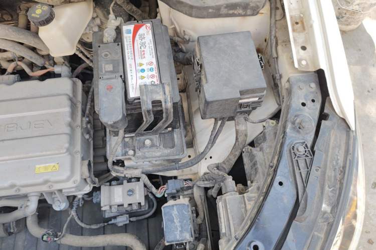 Used BAIC Beijing EU5 2019 R600 Smart Fashion Edition Engine Bay Left