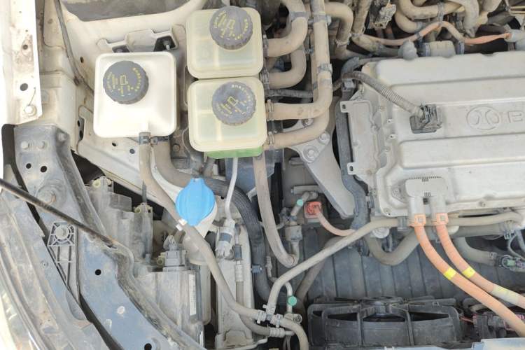 Used BAIC Beijing EU5 2019 R600 Smart Fashion Edition Engine Bay Right