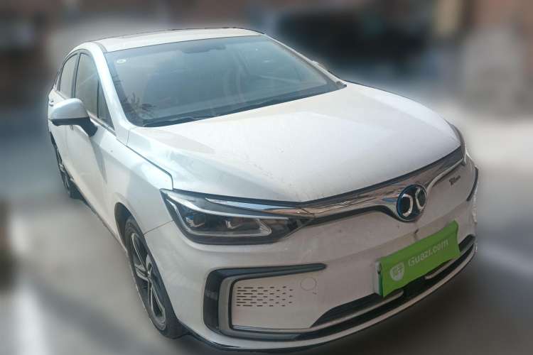 Used BAIC Beijing EU5 2019 R600 Smart Fashion Edition Front Right 45 Deg