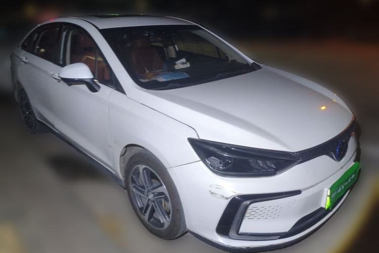 Used BAIC Beijing EU5 2019 R500 Smart Wind Edition Front Right 45 Deg