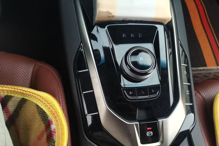 Used BAIC Beijing EU5 2019 R500 Smart Wind Edition Gear Lever