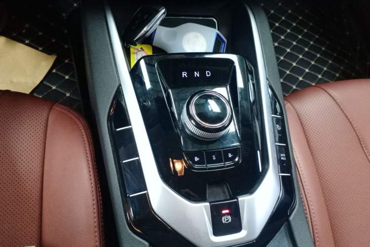 Used BAIC Beijing EU5 2019 R500 Smart Wind Edition Gear Lever