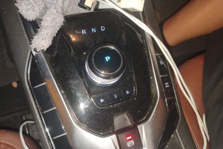 Used BAIC Beijing EU5 2019 R500 Smart Wind Edition Gear Lever