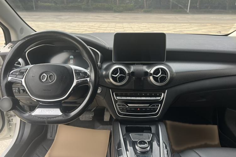 Used BAIC Beijing EU5 2019 R500 Smart Edition Interior 1