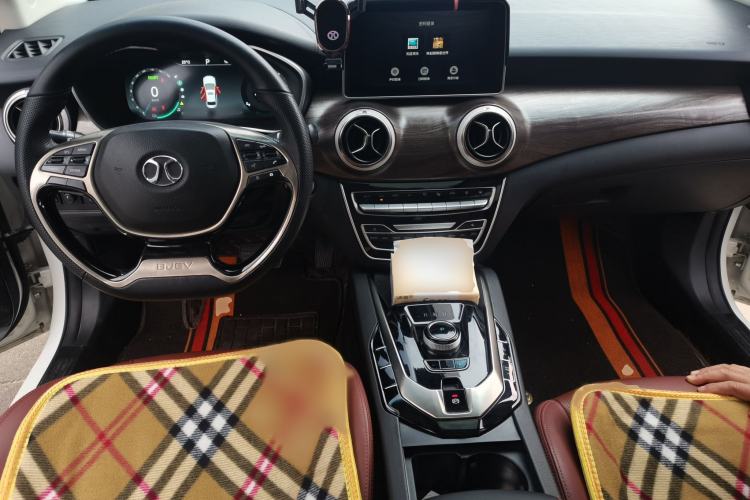 Used BAIC Beijing EU5 2019 R500 Smart Wind Edition Interior 2