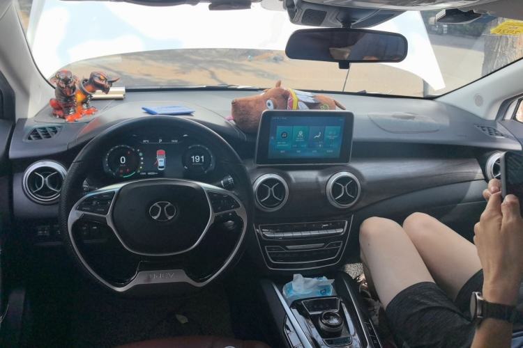 Used BAIC Beijing EU5 2019 R500 Smart Wind Edition Interior 2