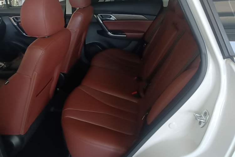 Used BAIC Beijing EU5 2019 R500 Smart Wind Edition Left Rear Seat