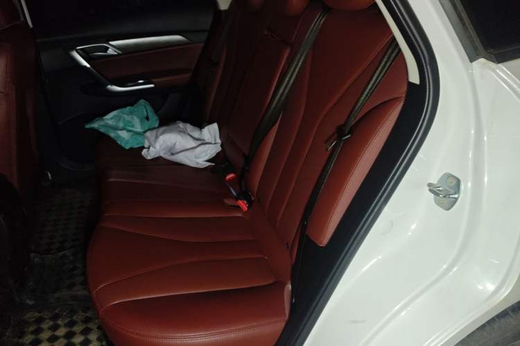 Used BAIC Beijing EU5 2019 R500 Smart Wind Edition Left Rear Seat