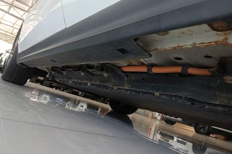 Used BAIC Beijing EU5 2019 R500 Smart Wind Edition Left Side Sill