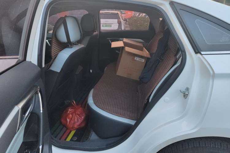 Used BAIC Beijing EU5 2019 R600 Smart Fashion Edition Right Rear Seat