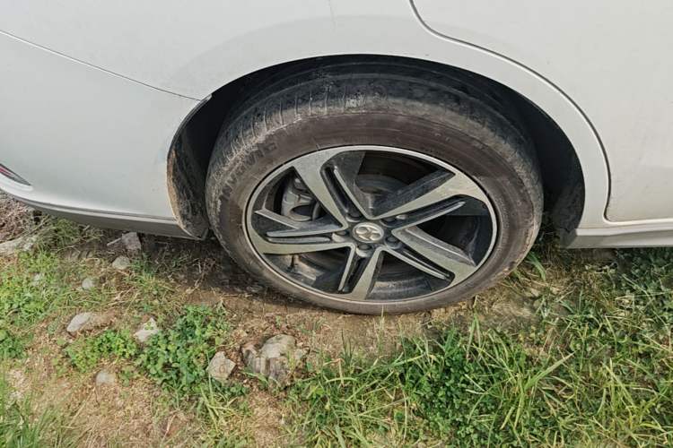 Used BAIC Beijing EU5 2019 R500 Smart Wind Edition Right Rear Wheel Hub