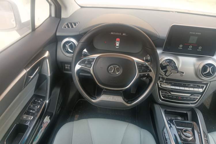 Used BAIC Beijing EU5 2019 R600 Smart Fashion Edition Steering Wheel