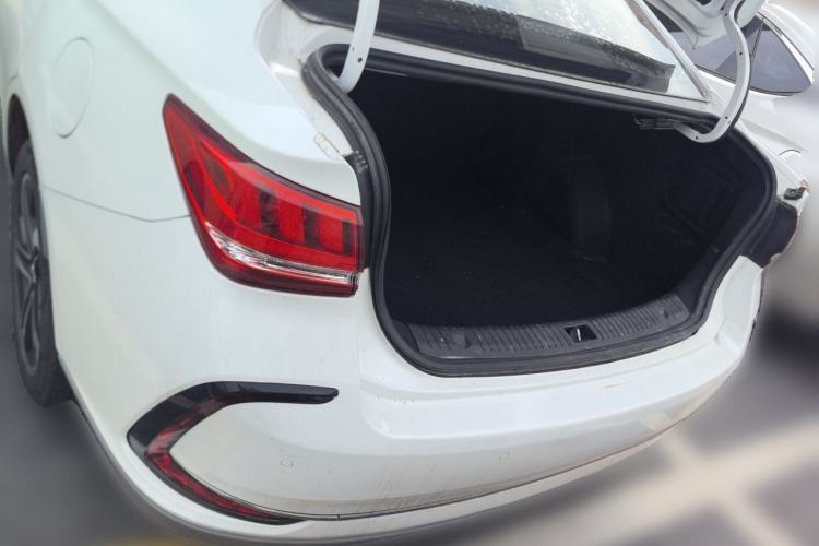 Used BAIC Beijing EU5 2019 R500 Smart Wind Edition Trunk