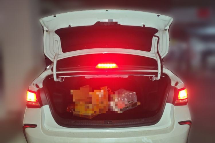 Used BAIC Beijing EU5 2019 R500 Smart Wind Edition Trunk