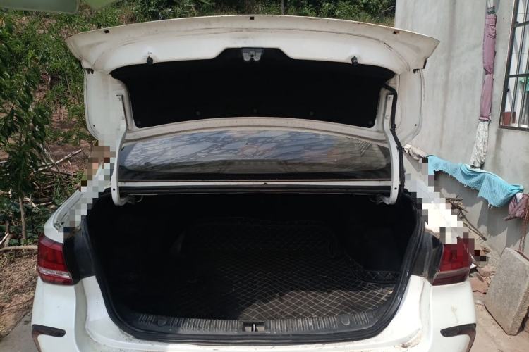 Used BAIC Beijing EU5 2019 R500 Smart Wind Edition Trunk