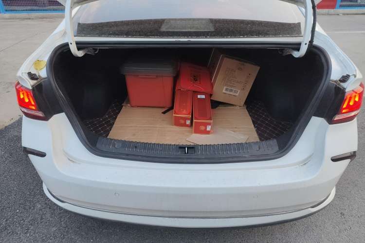 Used BAIC Beijing EU5 2019 R600 Smart Fashion Edition Trunk
