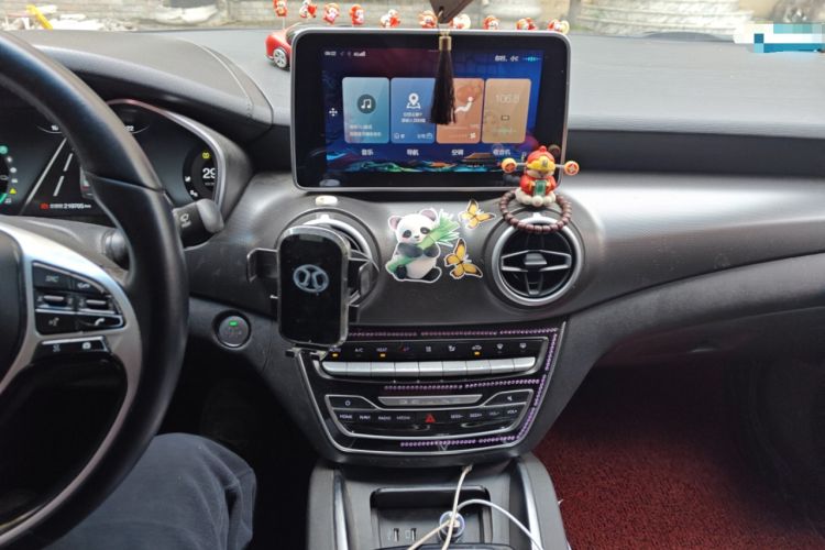 Used BAIC Beijing EU5 2020 R600 Smart Fashion Edition Audio And AC Panel